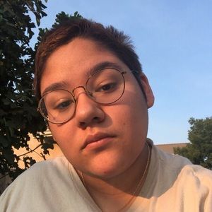 Meet your Posher, Dhalia